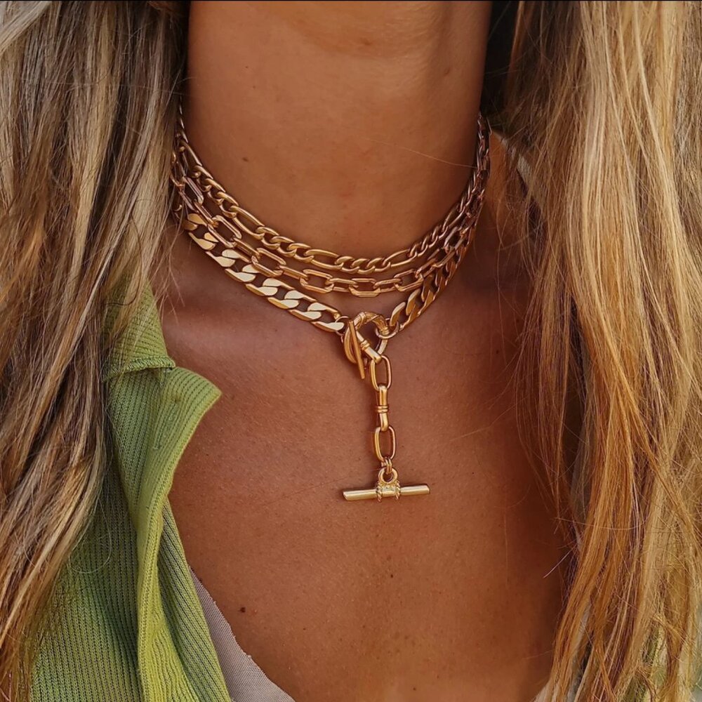 Gold Layered Chain Adjustable Choker Necklace O Ring T Bar